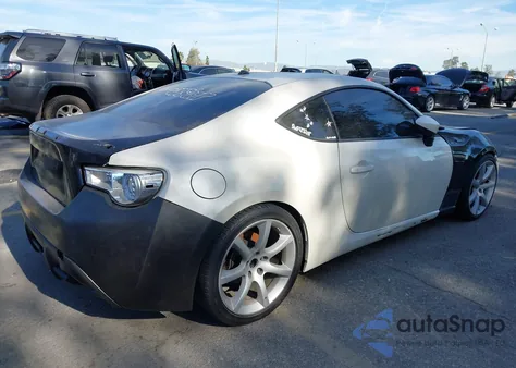 2014 Scion Fr-S z USA, uszkodzony, nr VIN JF1ZNAA15E8706837